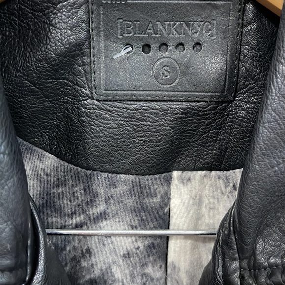Blank NYC Faux Leather Moto Jacket Size Small 🖤 - Picture 2 of 7
